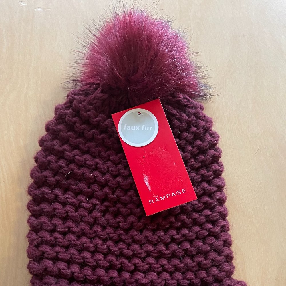 Rampage Knit Beanie Hat Faux Fur Pom Pom Burgundy/Wine NEW